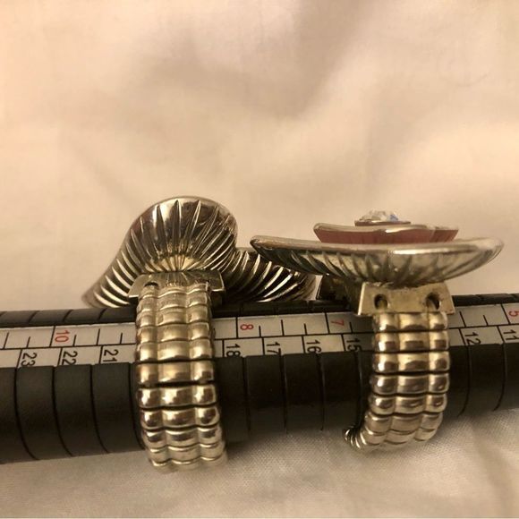 Rings, pink and red for fun - Picture 5 of 9